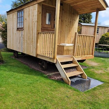 Lucker Mill Shepherds Huts Buitenkant foto
