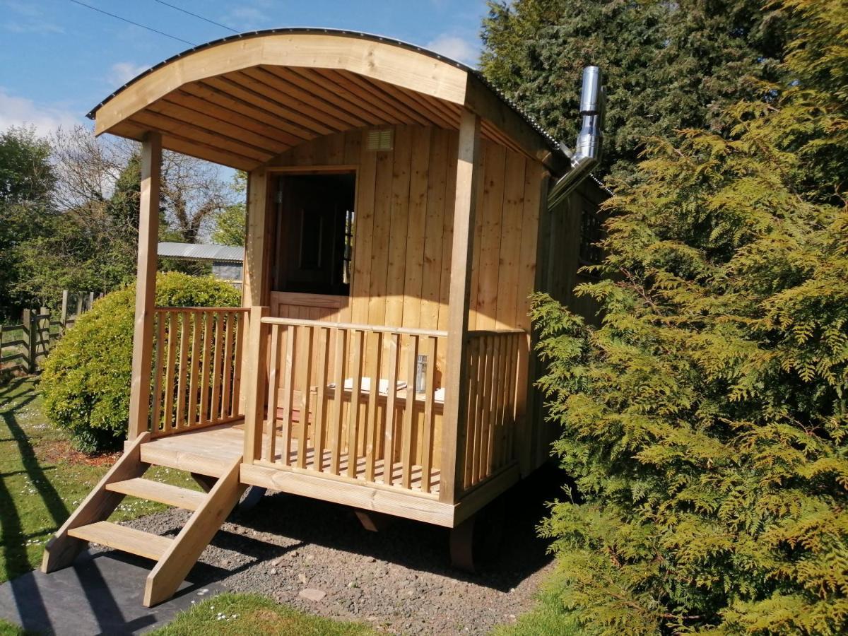 Lucker Mill Shepherds Huts Buitenkant foto