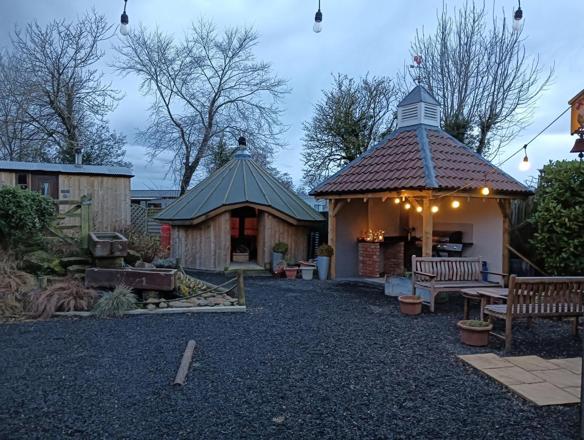 Lucker Mill Shepherds Huts Buitenkant foto
